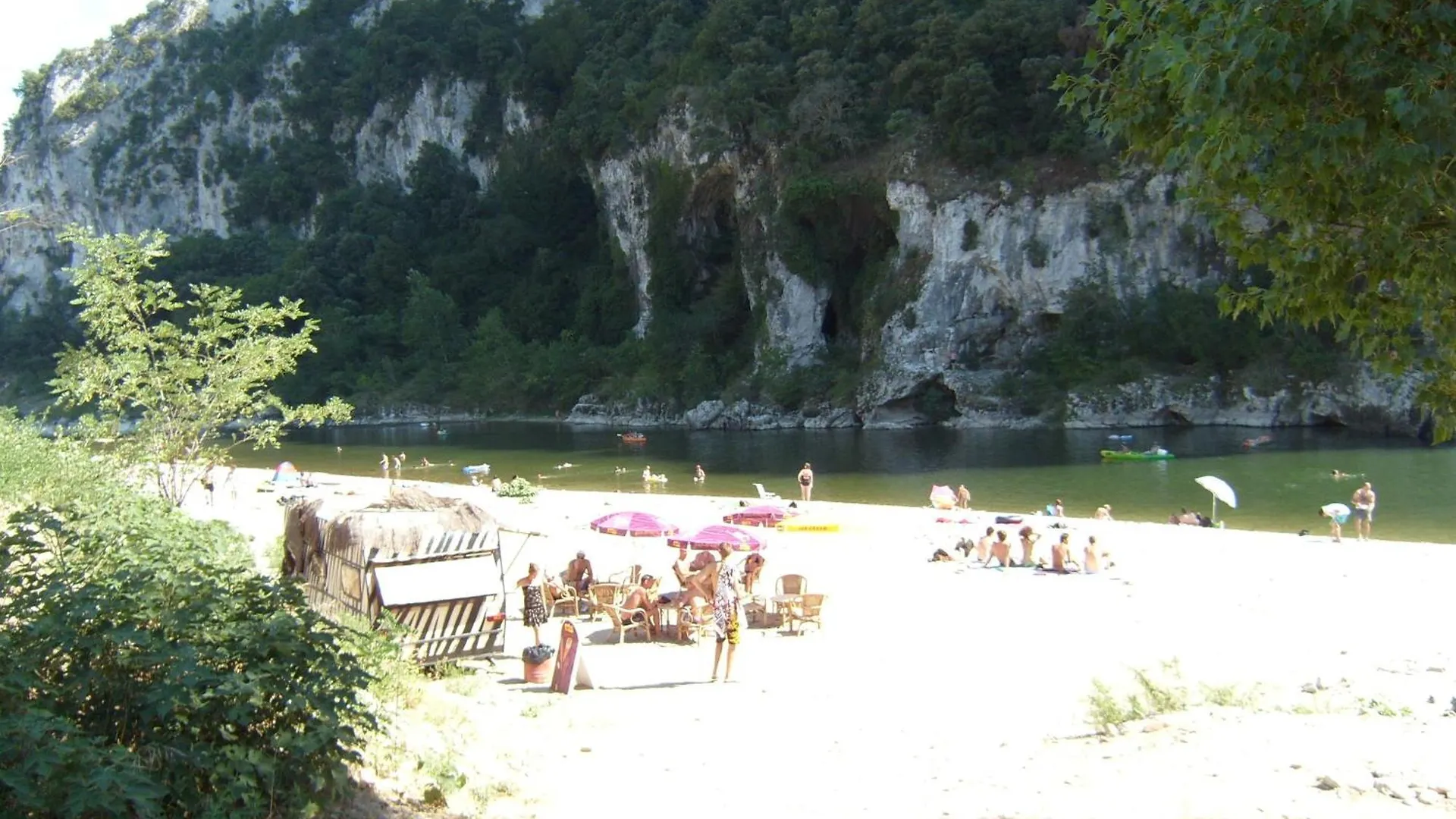 Campsite Camping Midi - Mobil Home 6-8 Pers Vallon-Pont-d'Arc